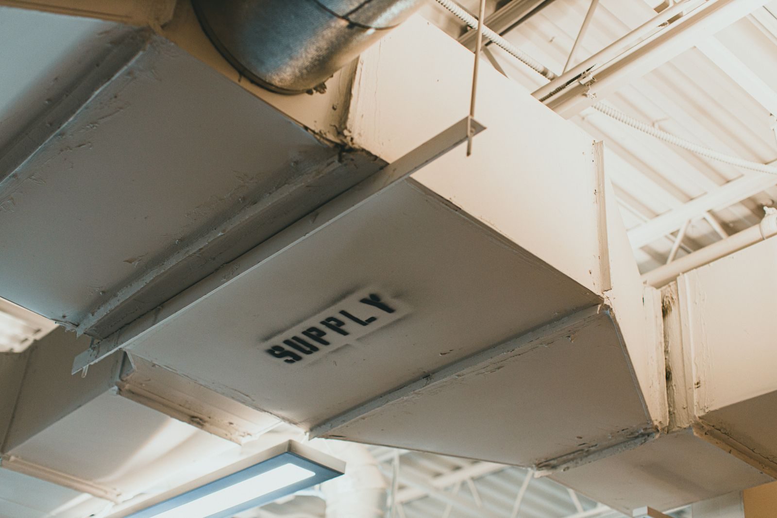 Air Duct Cleaning in Santa Clarita, CA